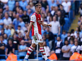 Granit Xhaka ruled out with 's...